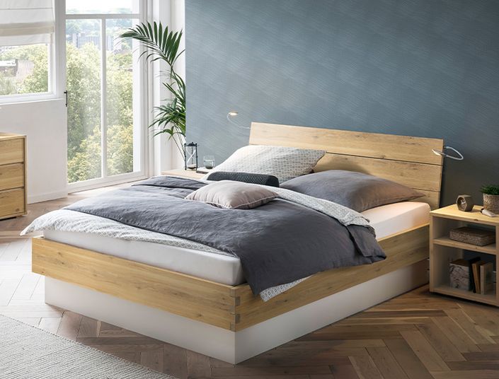 Hasena_Bettrahmen_Naturo Line_Kopfteil Bretto_Weiss und Wildeiche pure 750x570px
