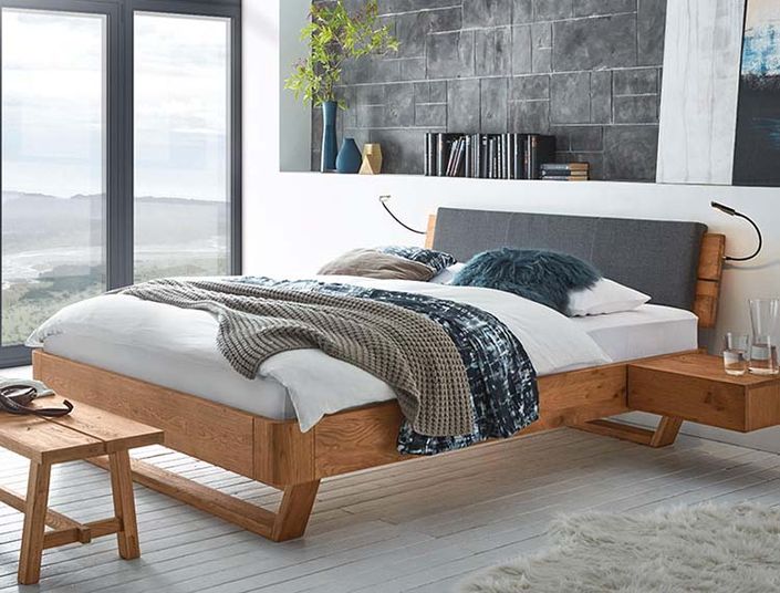 Oak Line_Modul 18 mit Skido Kufen und Kopfteil Alpa_Ravo_Wildeiche_natur_gebrstet_gelt_750x570px