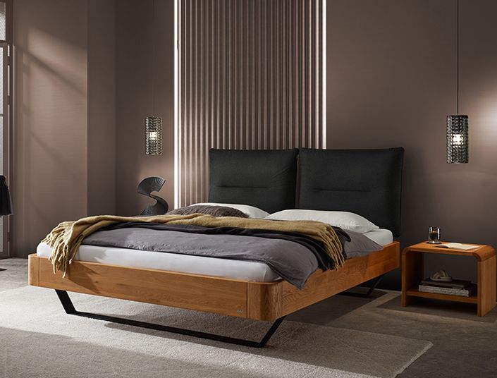 Oak Line_Modul 18 Slitto Kufen und Kopfteil Amy_750x570px.jpg Oak Line_Modul 18 Slitto Kufen und Kopfteil Amy_750x570px