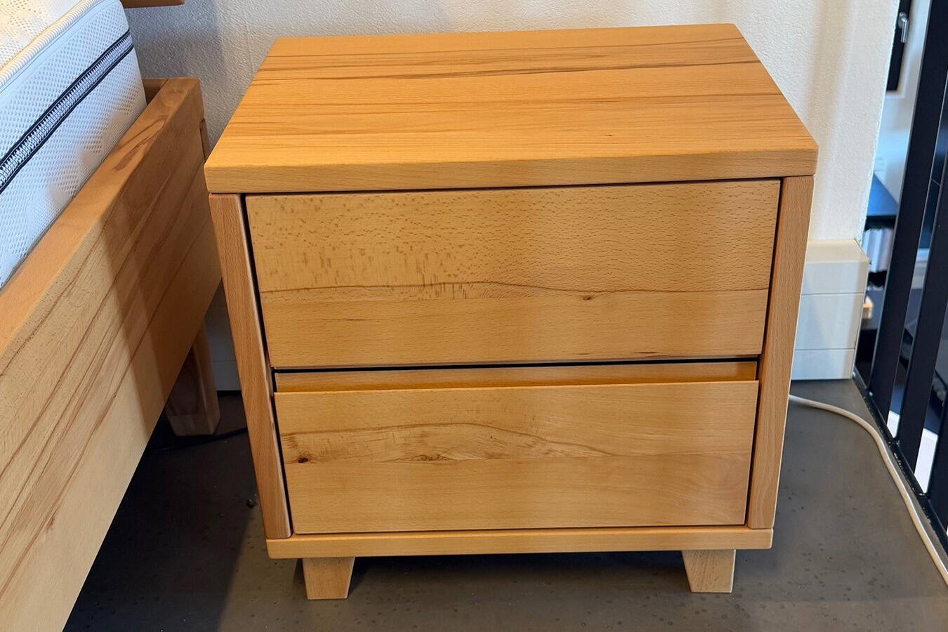 Hasena Nachttisch Vera ab Rüschlikon