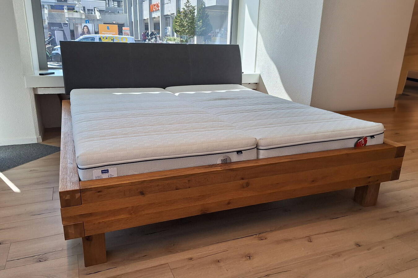 Hasena Pilatus Bett ab Winterthur