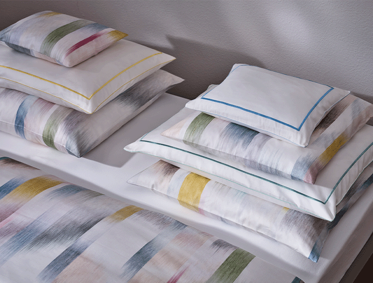 Motion Garnituren von Christian Fischbacher